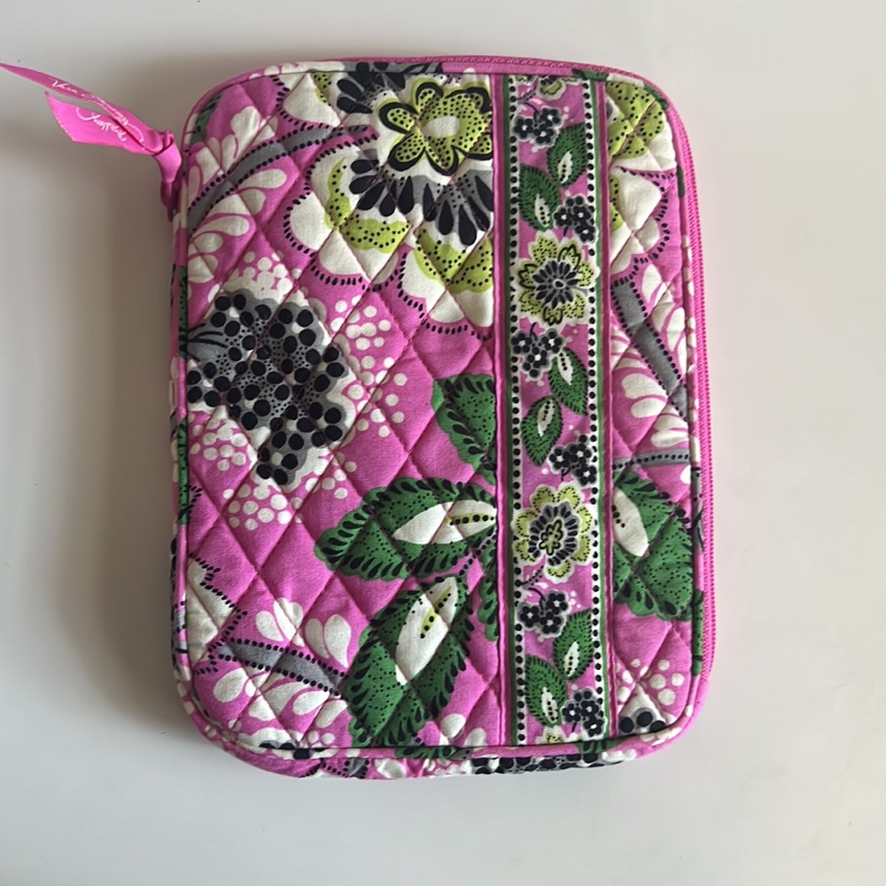 Vera Bradley Tablet cover in Priscilla Pink